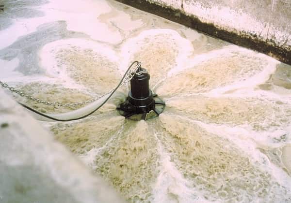 Máy sục khí chìm đa tia Tsurumi 100TRN424