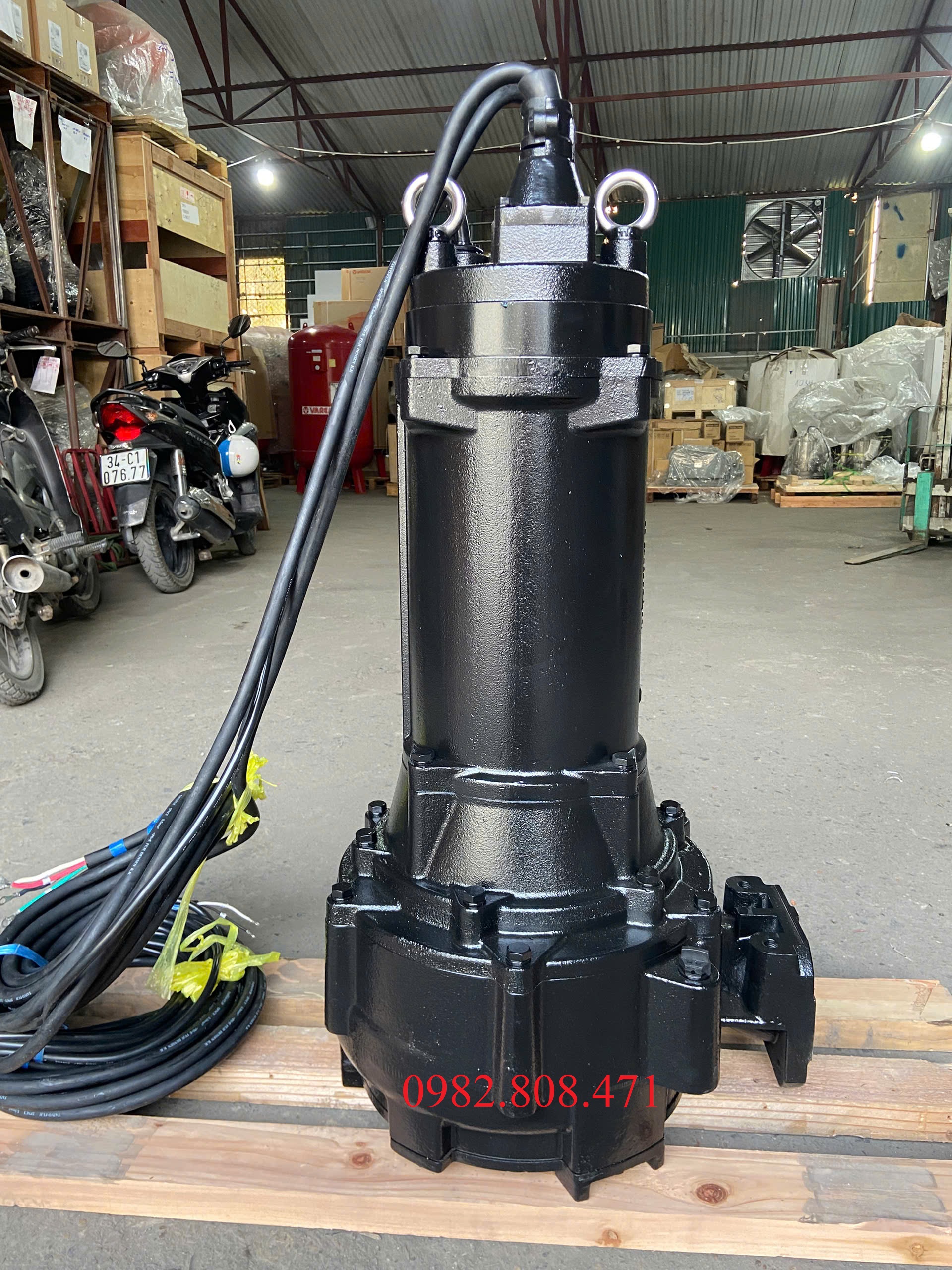 Tại sao nên dùng máy bơm cánh cắt Tsurumi dòng BN z7425031530771 716fb65a7f52e8690b67455fea6bd970